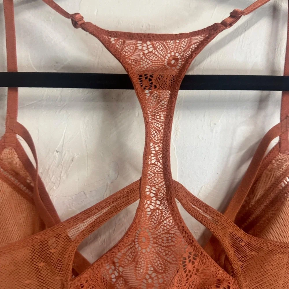 Victoria's Secret Unlined Demi Lace Orange Bra Size 32D Very Sexy